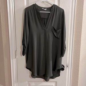 Olive green 3/4 sleeve tunic top by Lush, size L